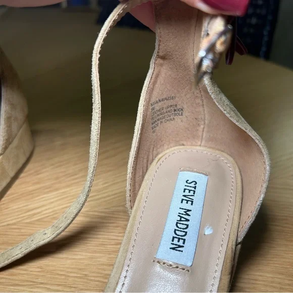 Steve Madden Nude Suede Heeled Sandals - Picture 4 of 6